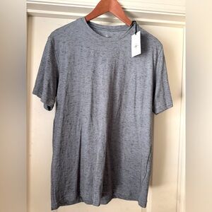 **NWT**  Coastaoro Men’s T-Shirt  Size Small